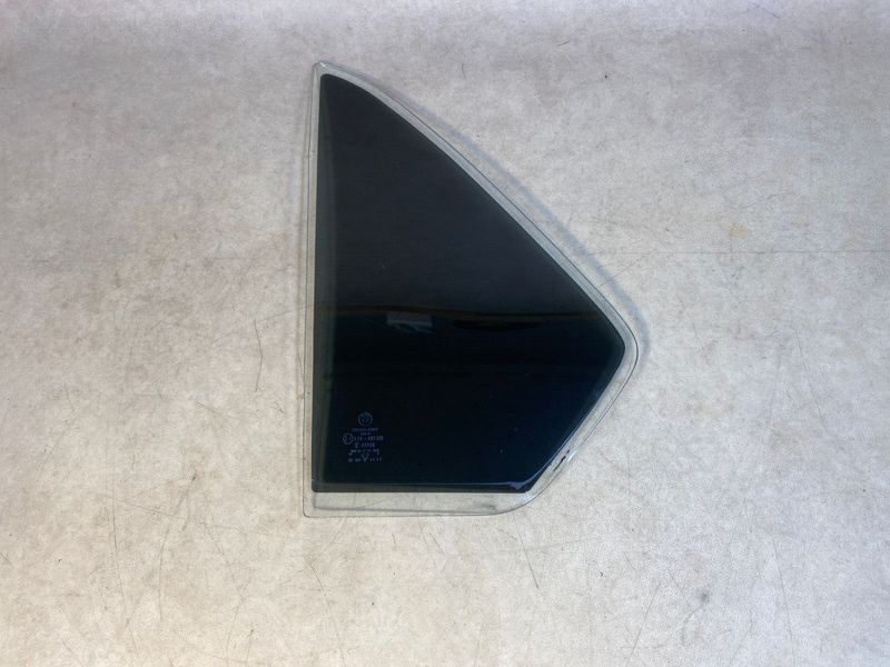 GENUINE BMW 7 E23 Fixed Door Triangle Window Rear LEFT 51341849995