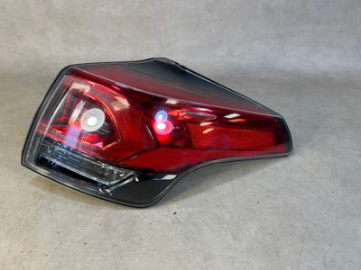 GENUINE TOYOTA RAV4 RH REAR RIGHT OUTER SIDE TAIL LIGHT 81555-42200 LHD EUR SPEC