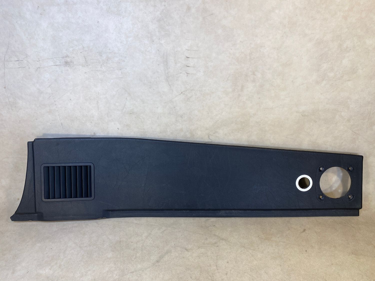 Mercedes G class W463 Rear RH Genuine Trim Cover D-Pillar A4636941025