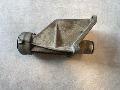 Extension de support de vilebrequin droit pour BMW X5 E70 X6 E71 31507552540