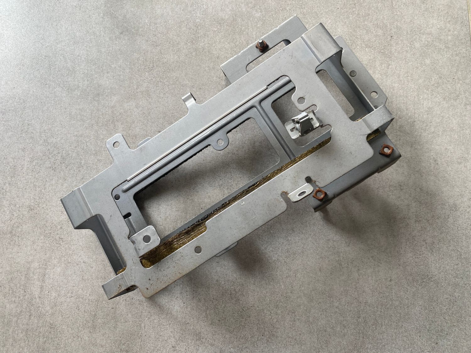 GENUINE Land Rover Range Rover Sport L320 Metal Stereo Mounting Bracket 8H320445