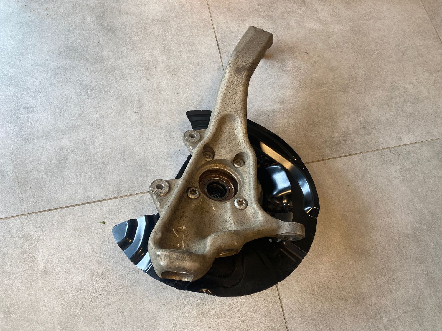 GENUINE BMW X5 E70 F15 X6 E71 E72 F16 Carrier left with Protection plate