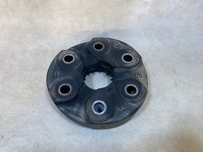 ORYGINALNY przegub krzyżakowy BMW E23 7 26111209168
