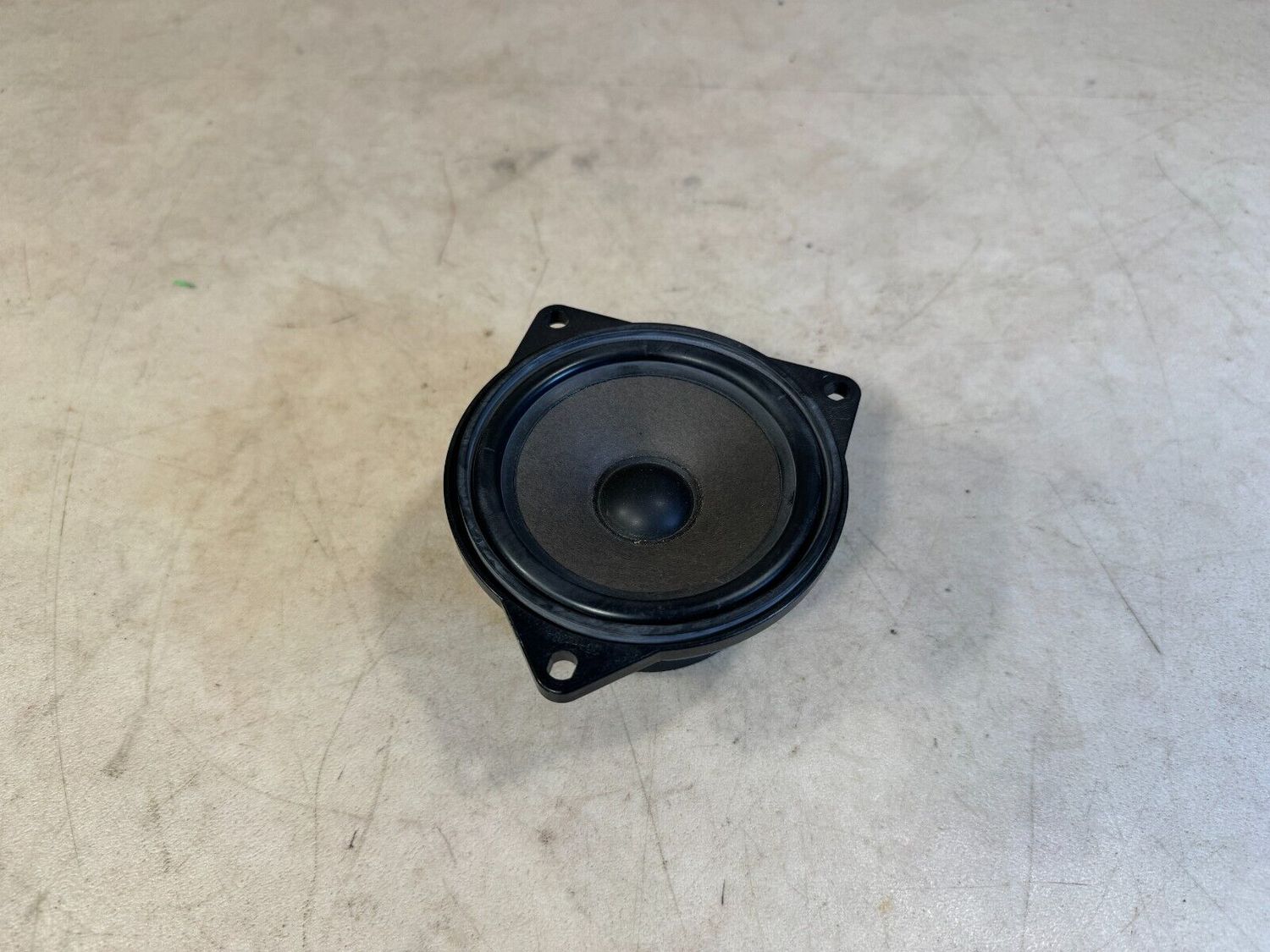 BMW 1 E81 87 3 E90 5 E60 7 E65 X1 E84 OEM HiFi Mid-Range Loud Speaker 4 Ohm