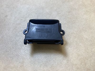 Mercedes G Class W463 GENUINE Enclosure Diagnostic Plug A2025402373