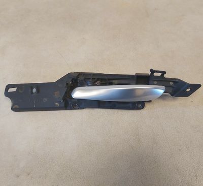 BMW X5 E70, E70 LCI Oryginalna wewnętrzna klamka drzwi przednich lewa wewnętrzna 51426974295