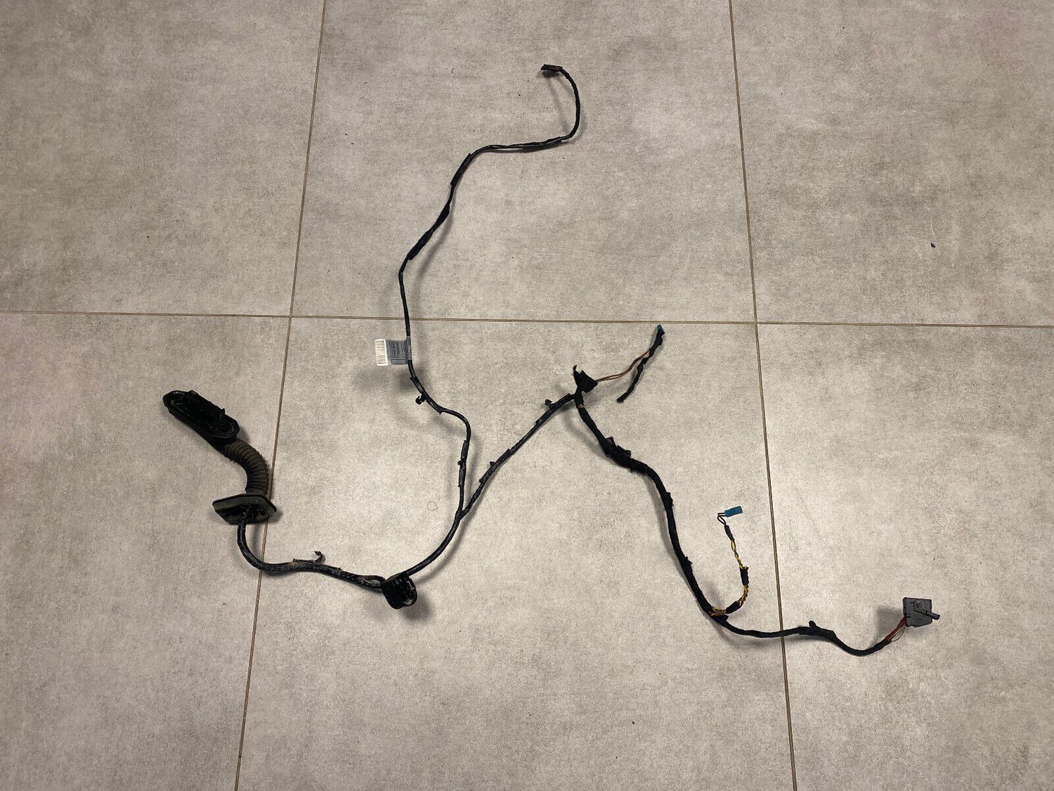 GENUINE BMW X5 E70 Front Left Door Wiring Harness 61126977051