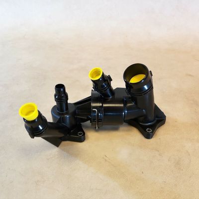 Корпус оригинального термостата BMW G20 G30 G01 G02 G05 с термостатом 11538576289