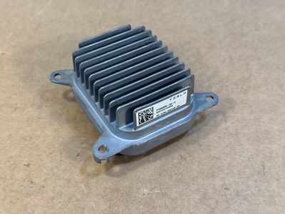 TESLA MODEL Y 3 2022 FRAMLJUS LED KONTROLLMODUL P1532925-02-C OEM