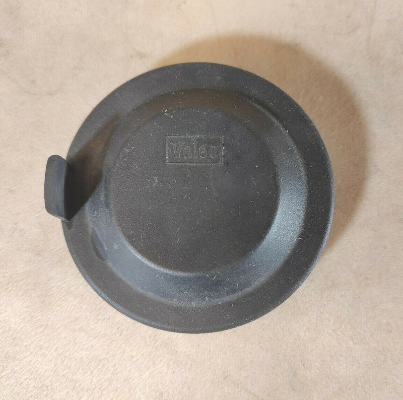 Volvo S60 V70, Headlight Cover Cap Rubber Lid, 89004031