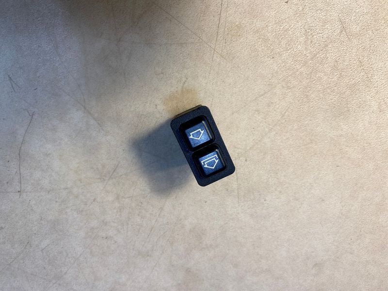 GENUINE BMW 7 Series E23 Switch Air Distribution Center 61311366497
