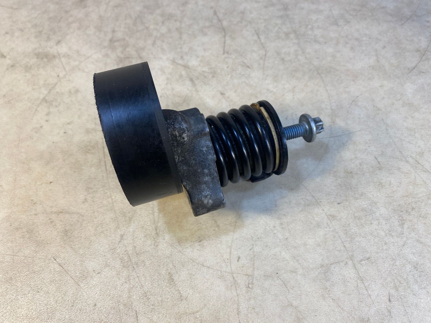 Mercedes-Benz W203 BELT TENSIONER A2712000270