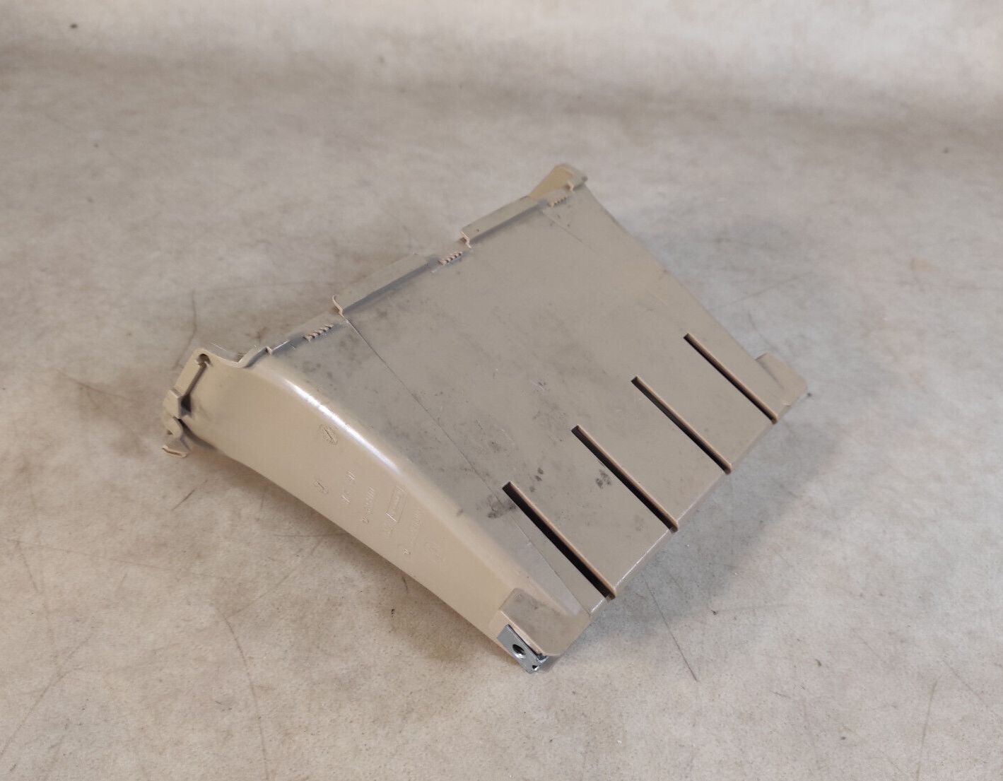 OEM BMW X5 E70/LCI X6 E71 E72 — odu paplātes viduskonsole, aizmugurē, 51166973520