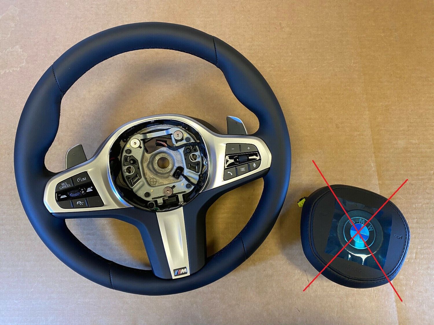 BMW 5 G30 G31 G38 6 G32 X3 G01 G08 X4 G02 OEM USA LCI M Steering Wheel VIBRO ACC