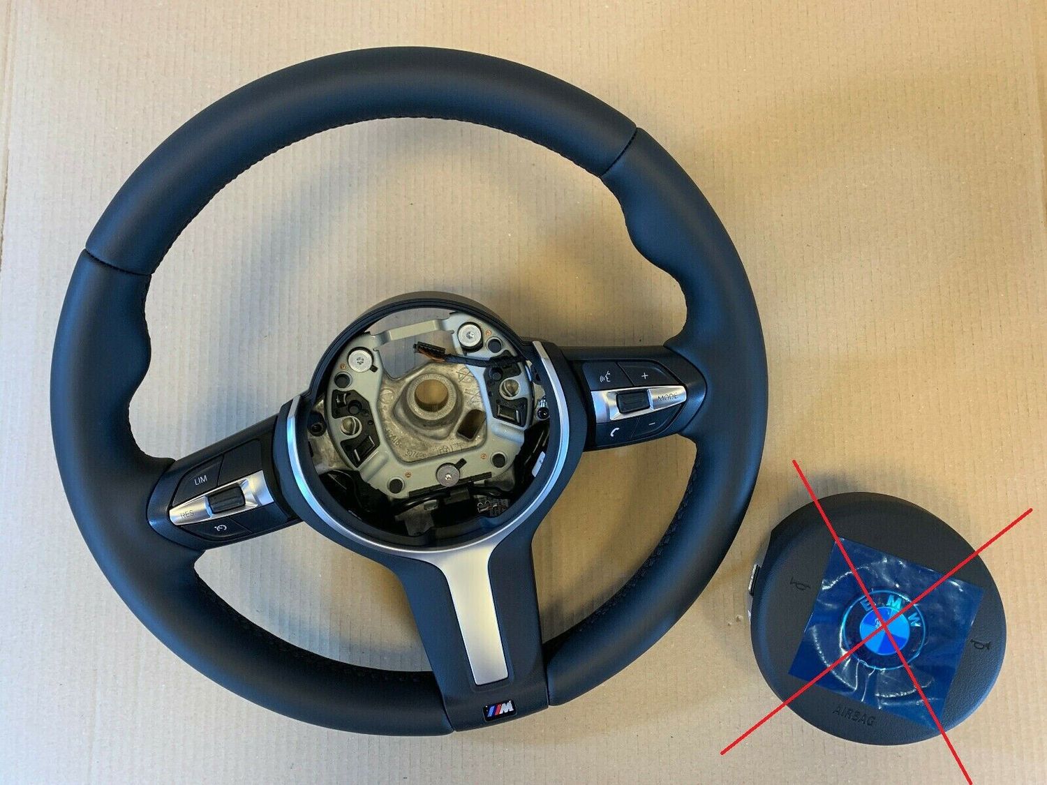 BMW F01 F02 F03 F04 F06 F07 F10 F11 F12 F13 GENUINE M Sport Steering Wheel