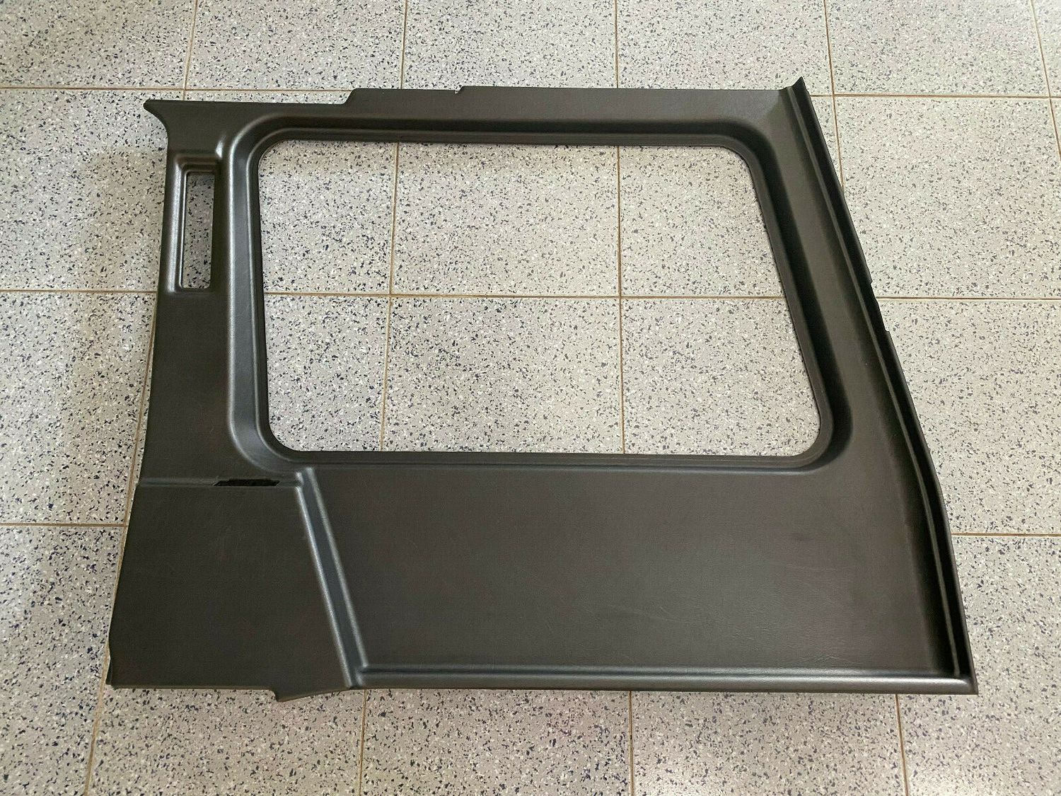 Mercedes G class W463 Rear RH Genuine Windscreen Trim Cover Black A4636900826