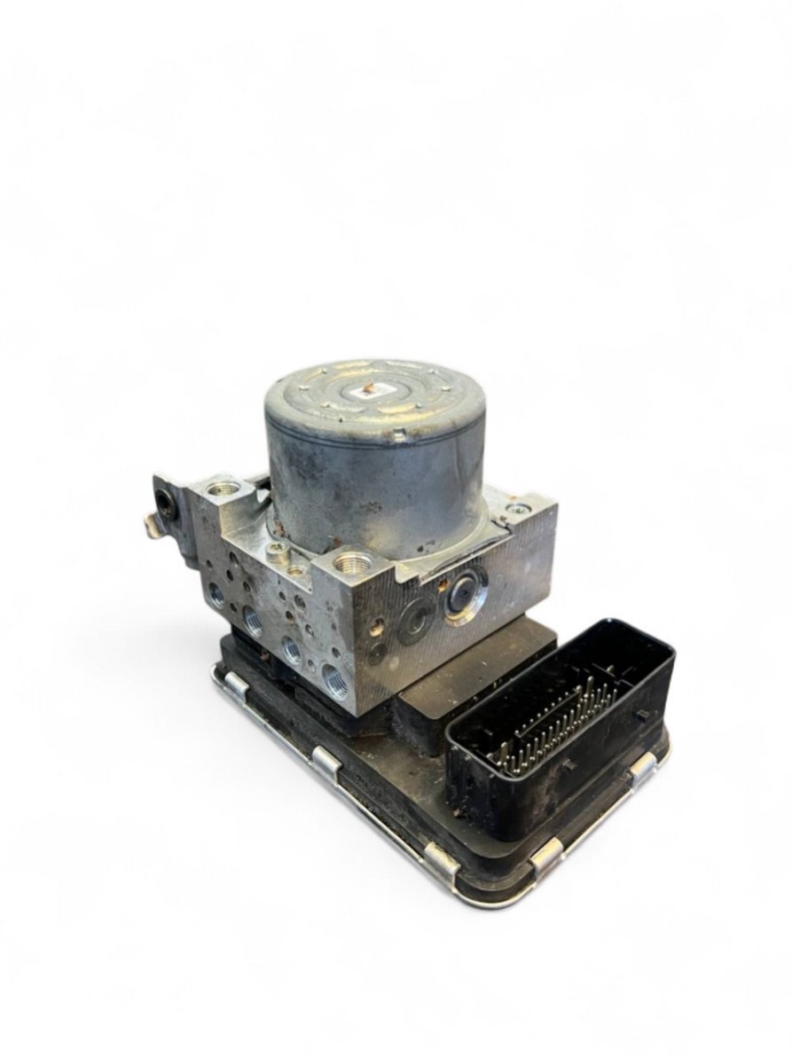 Volvo S90 ABS hydraulic unit / pump 31680098 31680101 P31680101 ABS hydraulic unit ...