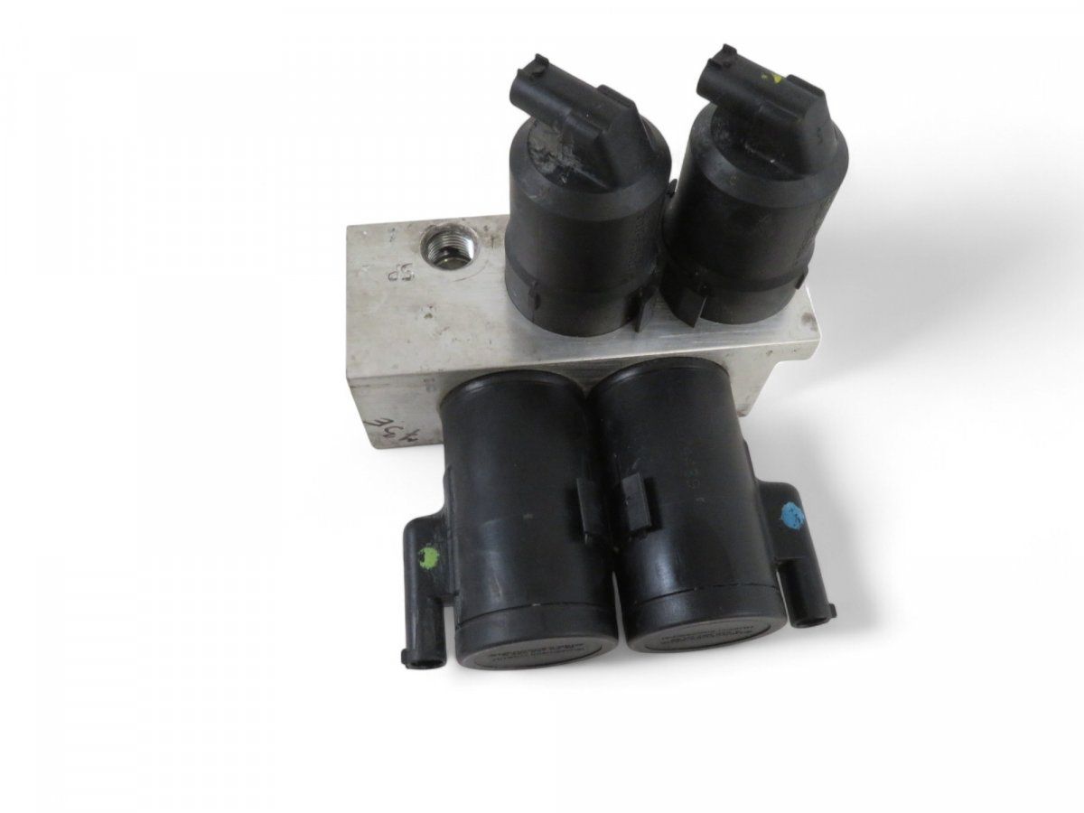 A2203200358 Air suspension valve block MERCEDES-BENZ SL-CLASS (R230) (2001-2012)