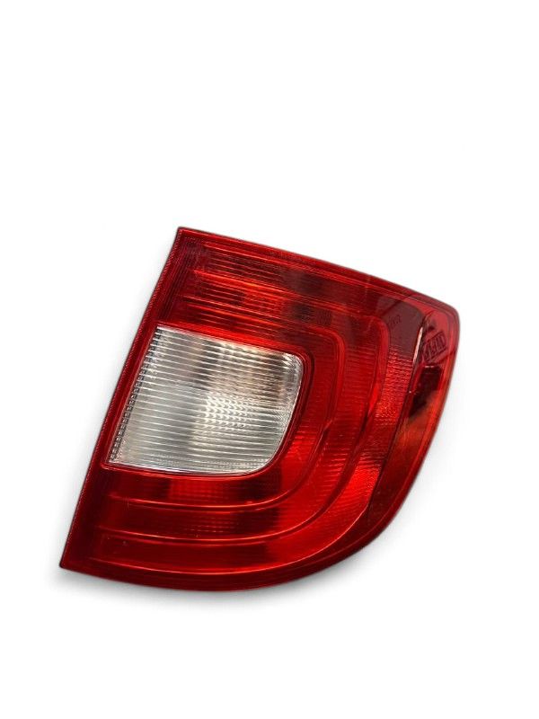 3T9945096 Tail light, right SKODA SUPERB II (3T4, 3T5) (2008-2015)