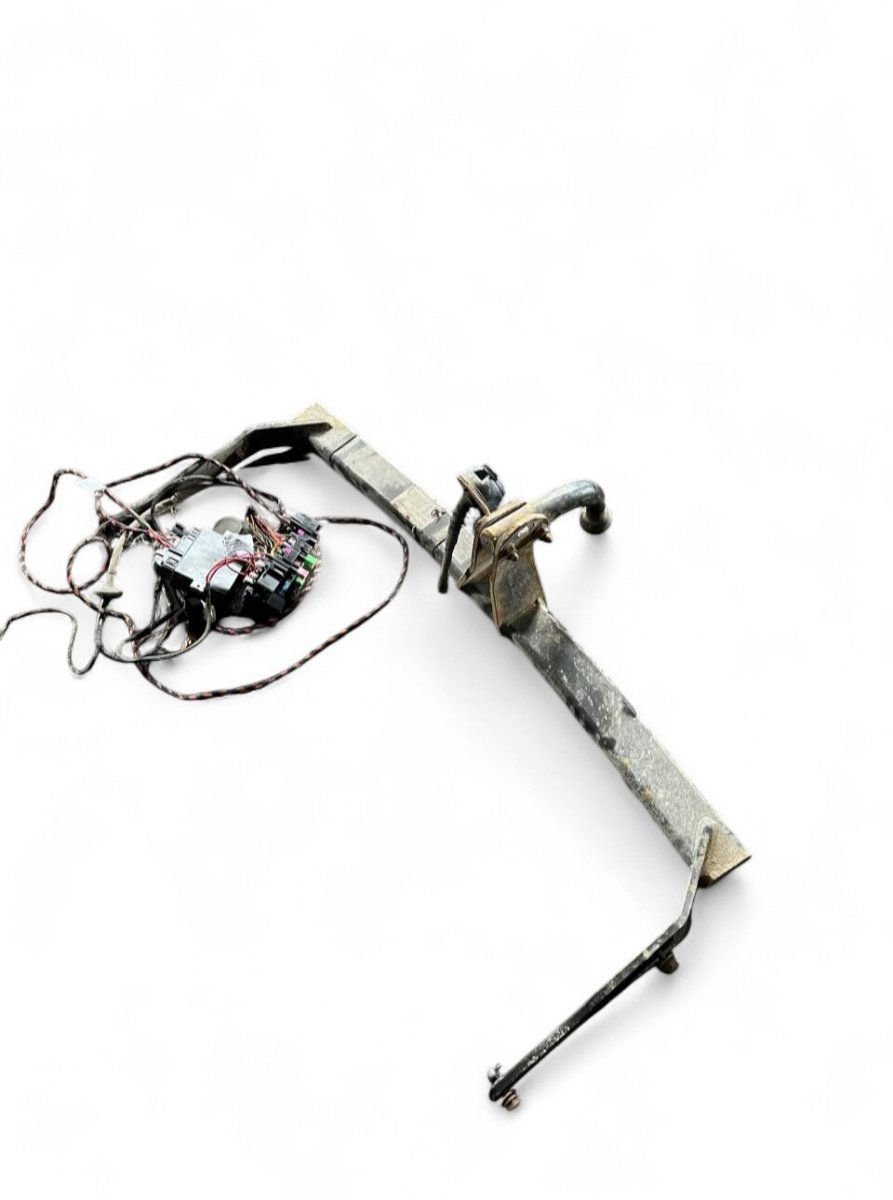 Volkswagen Tiguan прицепной крюк 5Q0907383G 5NA092101 Towbar VW TIGUAN II (AD, B...