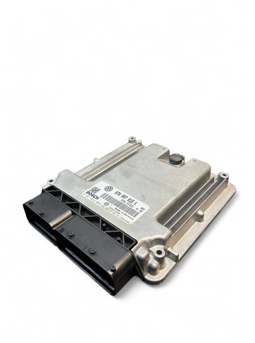 Volkswagen Transporter (T5, Caravelle, Multivan) Engine Control Unit / module (ECU) 070997016K 0281014048 Engine Control Unit / mod...