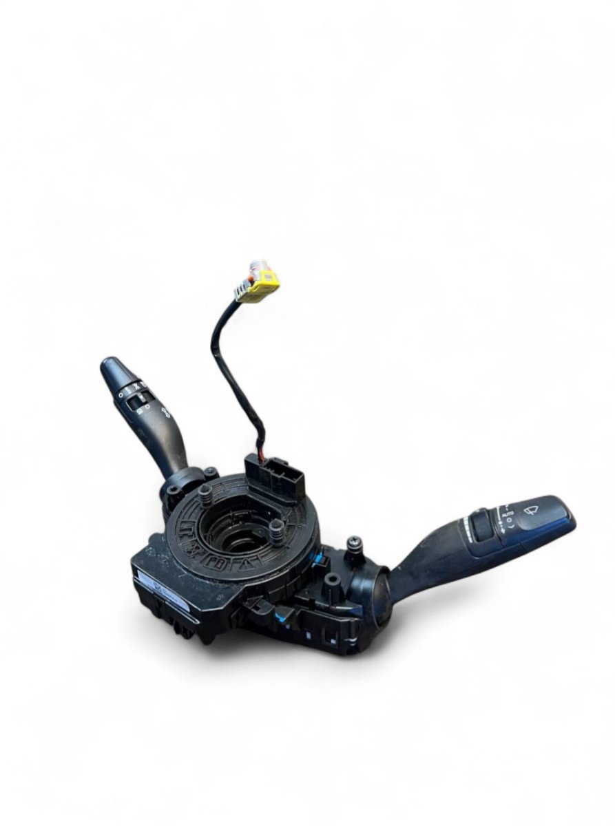 Kia Optima (JF) Indicator/wiper/slip ring switch (stalk) 93490D4610 93404D4810 Indicator/wiper/slip ring...