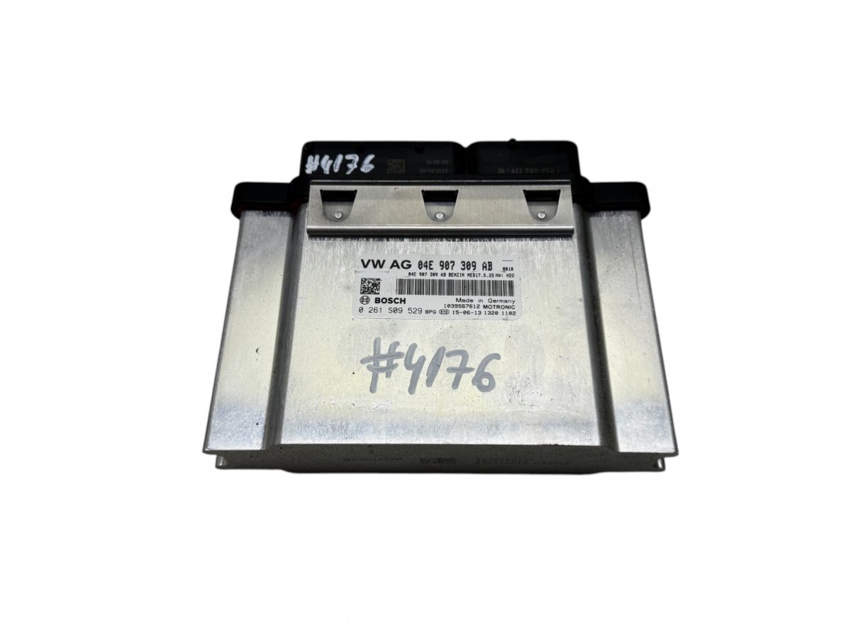 Volkswagen Passat (B8) Engine Control Unit / module (ECU) 04E907309AB 0261S09529 Engine Control Unit / mo...