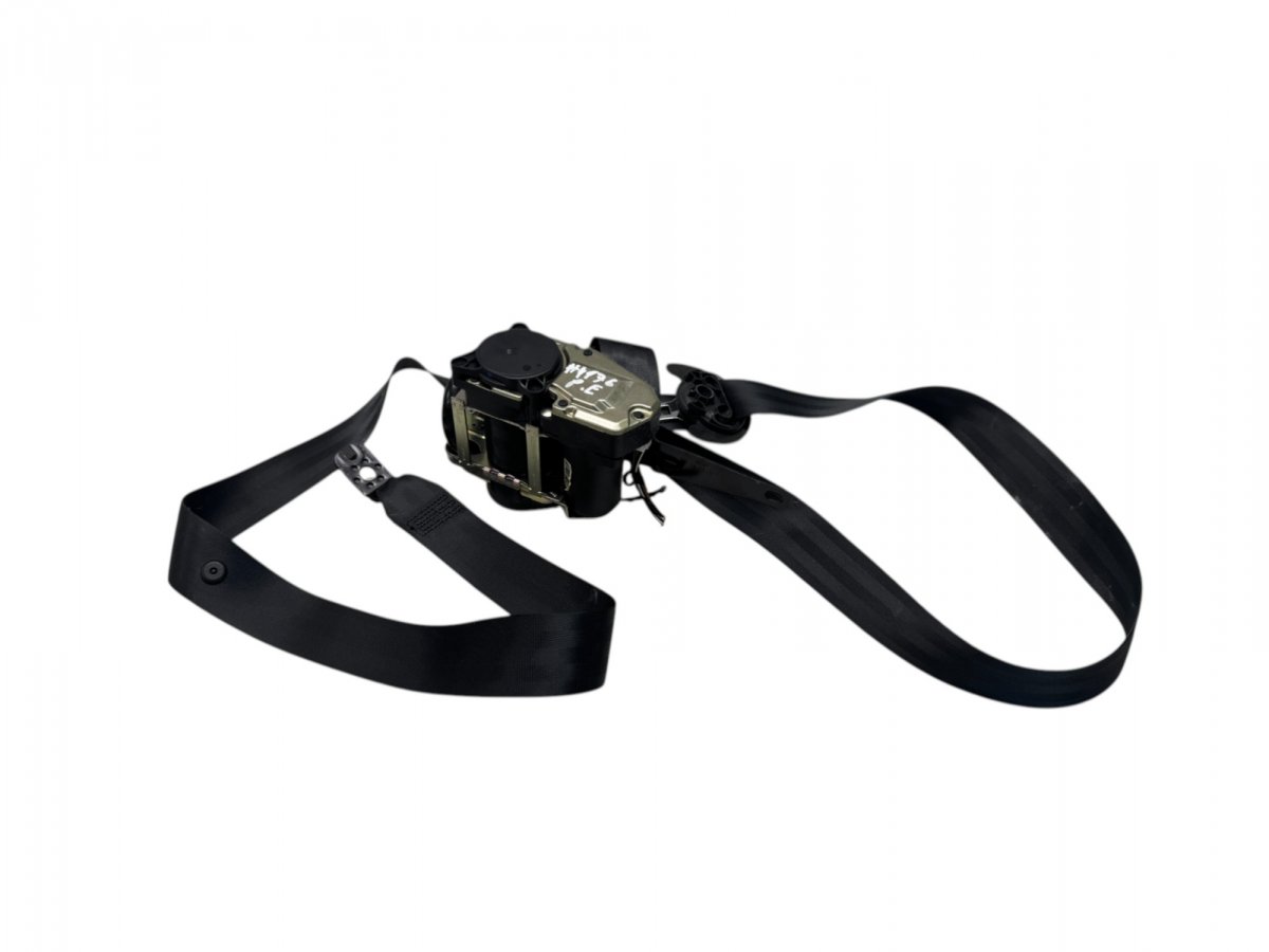 Volkswagen Passat (B8) Seat Belt Front Right 3G0857706 626346700 Seat Belt Front Right VW PA...