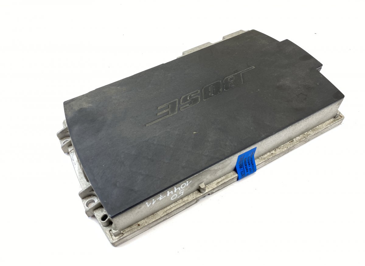 Audi Q7 (4L) Audio amplifier 3234000070 323400-0070 Audio amplifier AUDI Q7 ...