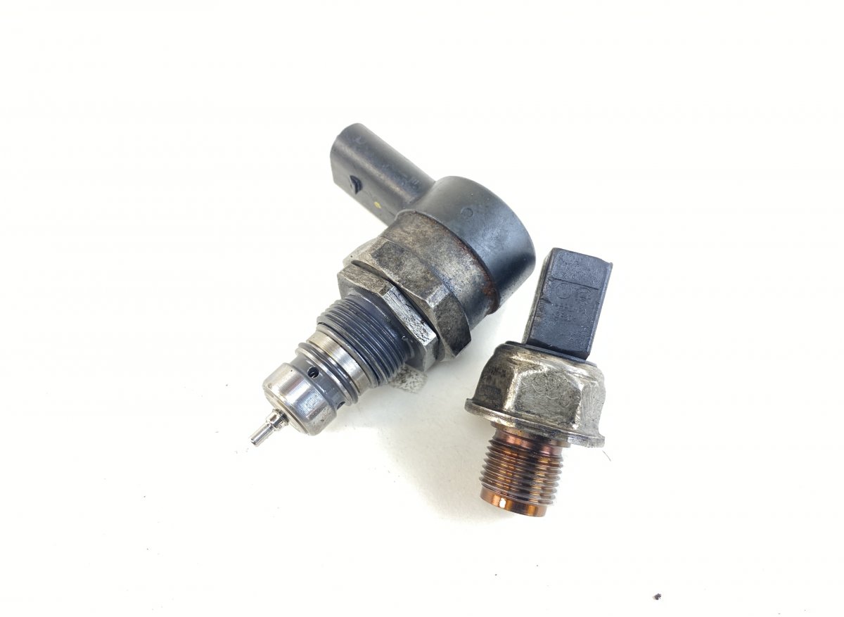 Audi Q7 (4L) Fuel pressure regulator set 0281006254 55PP2801 55PP28-01 0281006253 028100...