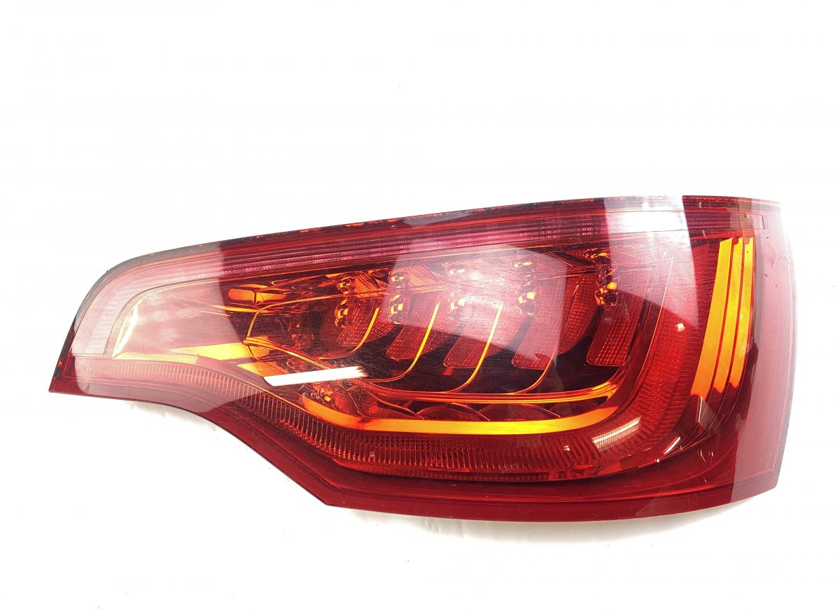 Audi Q7 (4L) Tail light, right 4L0945094L Tail light, right AUDI Q7 (4L) (2006...