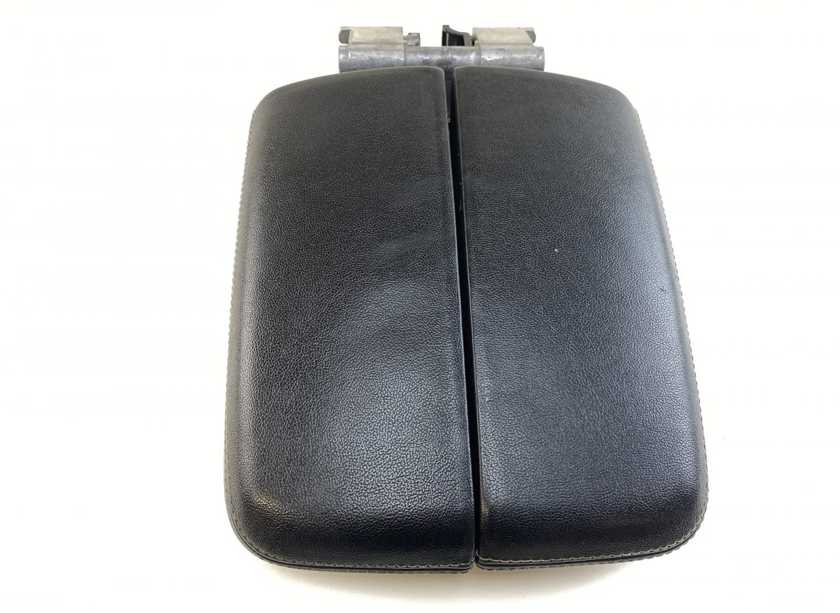 Audi Q7 (4M) Armrest cover front 4M0864207AE Armrest cover front AUDI Q7 (4MB, 4...