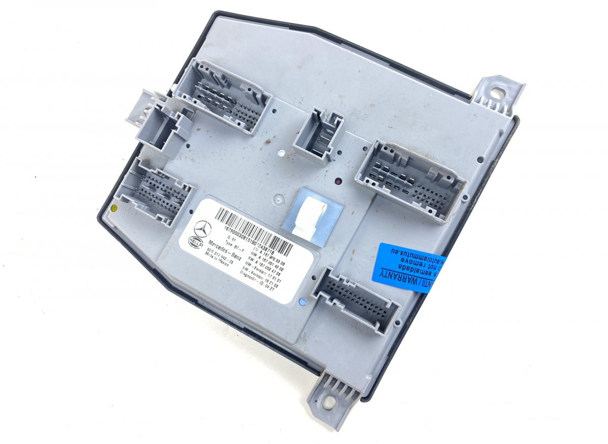 Mercedes-Benz GLE (W167) Fuse box 5DK012842-23 5DK01284223 Fuse box MERCEDES-BENZ...