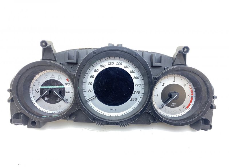 A2C33221600 Instrument Cluster MERCEDES-BENZ C-CLASS (W204) (2007-2013)