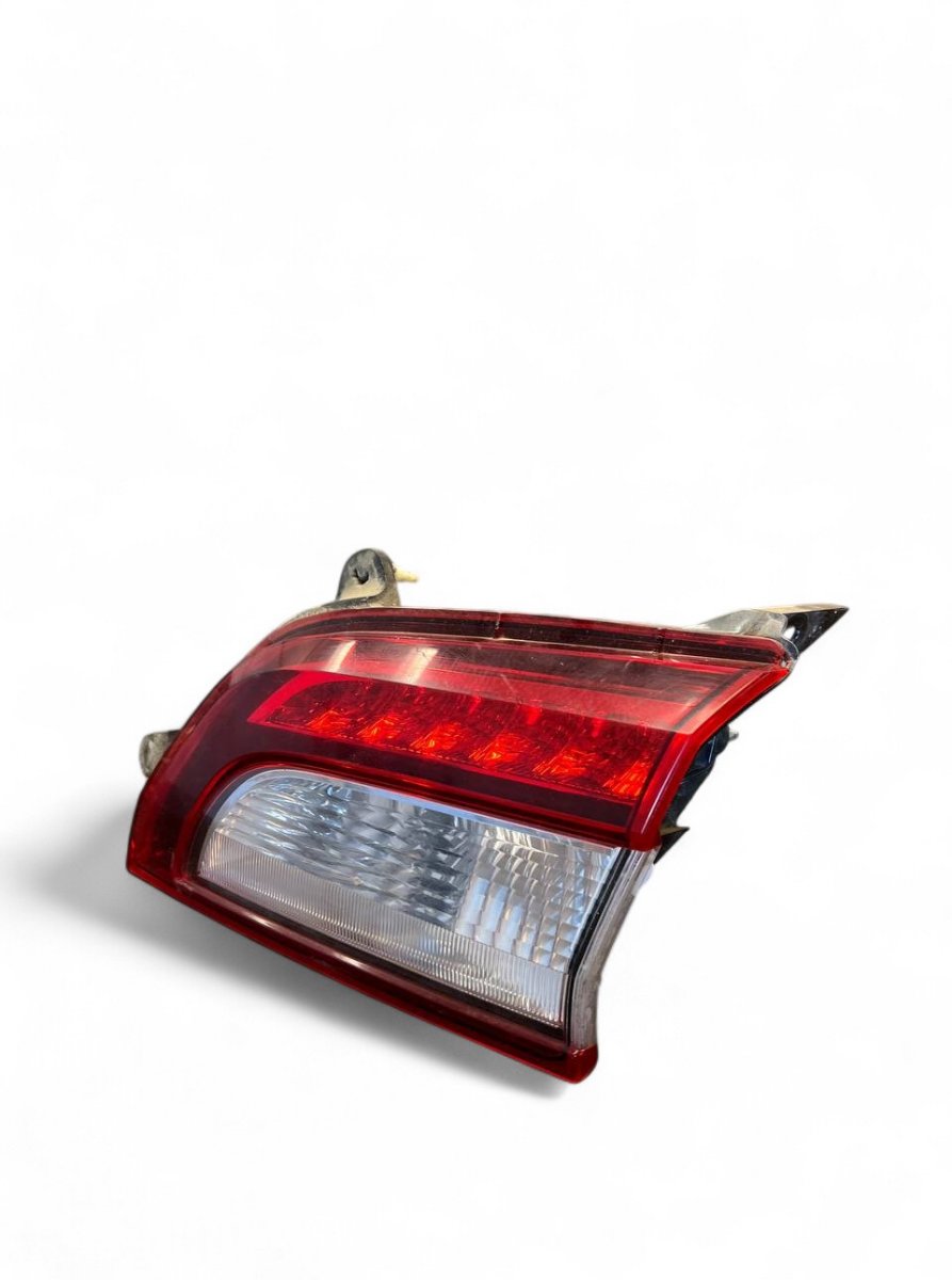 Subaru Legacy Inner tail light, right 84912AL070 Inner tail light, right SUBARU LEGAC...