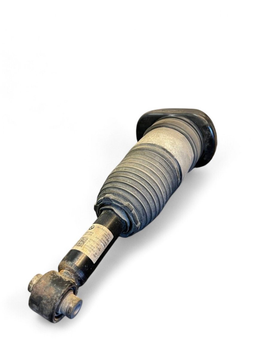 BMW 5 (G30 / G31) Air shock absorber rear right 814903014874 37106882822 Air shock absorber rea...