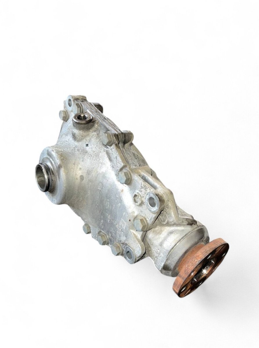 BMW 5 (G30 / G31) Дифференциал переднего моста 31517647387 7647387 Front axle Differential BMW...