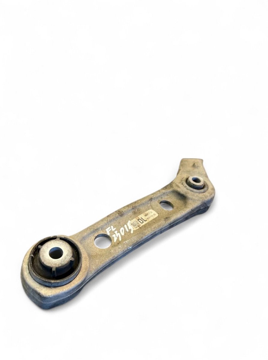 BMW 5 (G30 / G31) Front Axle Track Control Arm lower left 31126861181 6861181 Front Axle Track Control Ar...