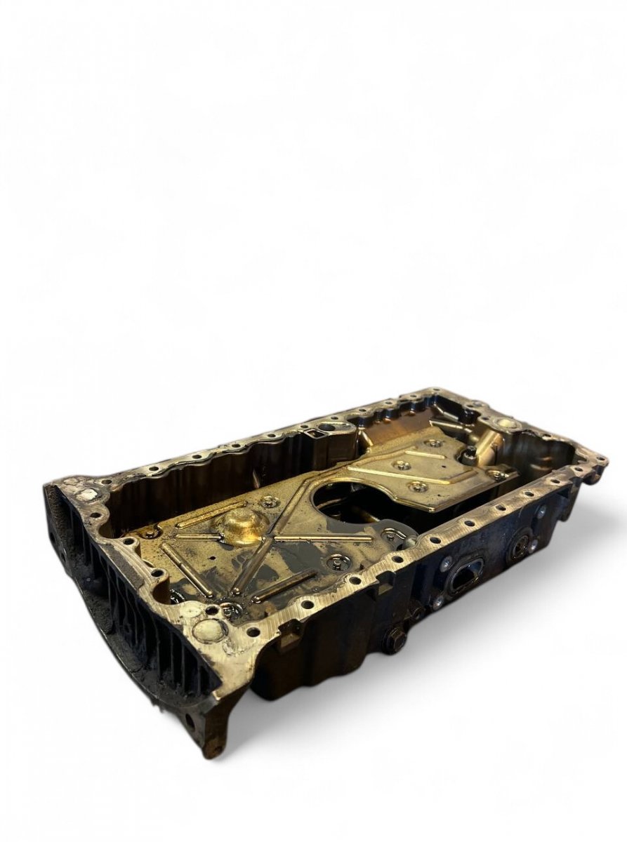 Volvo C30 Oil Sump/ pan 30777535 Oil Sump/ pan VOLVO S40 / V50 / C30 / ...