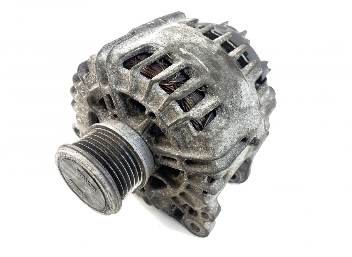 Volkswagen Touran Alternator 2627026G Alternator VW TOURAN (5T1) (2015-)

Pa...