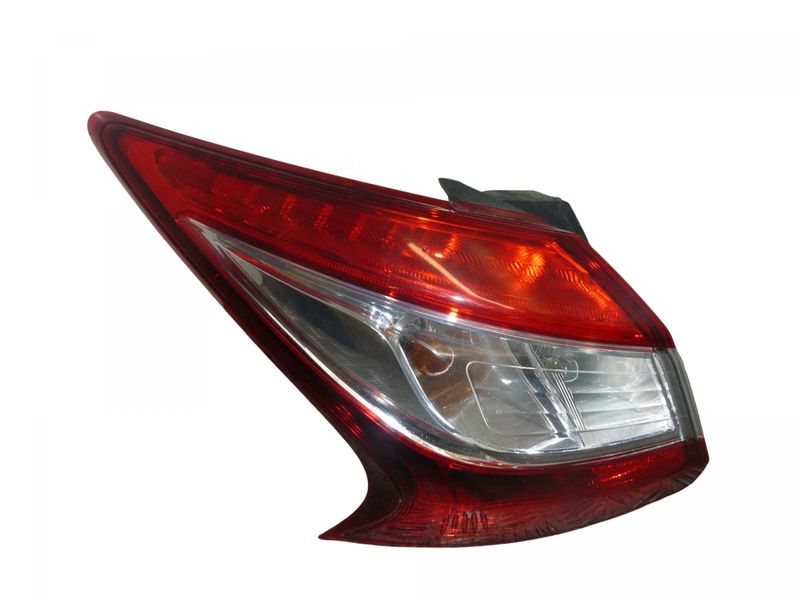 Tail light left NISSAN PULSAR (C13) (2014-2018)