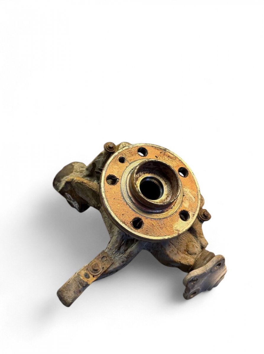 Volvo V70 Wheel bearing housing front right Wheel bearing housing front right VOLVO V70 III...