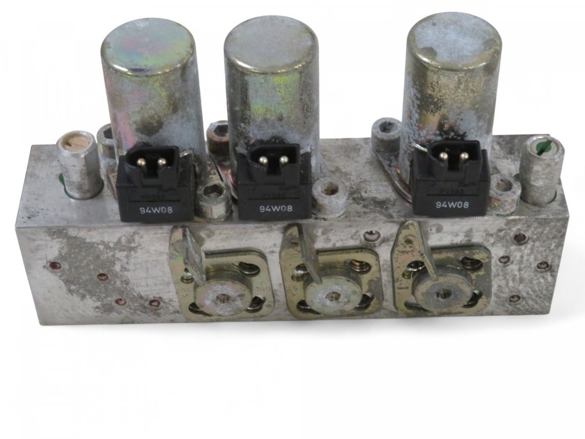 Mercedes-Benz 200 - 500 / E (W124) Convertible roof hydraulic block A1298002478 1298002478 Convertible roof hydraul...