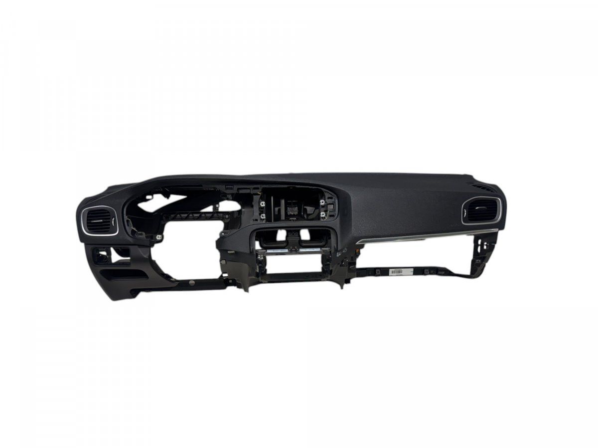 1303904 Dashboard VOLVO V40 (2012-2019)