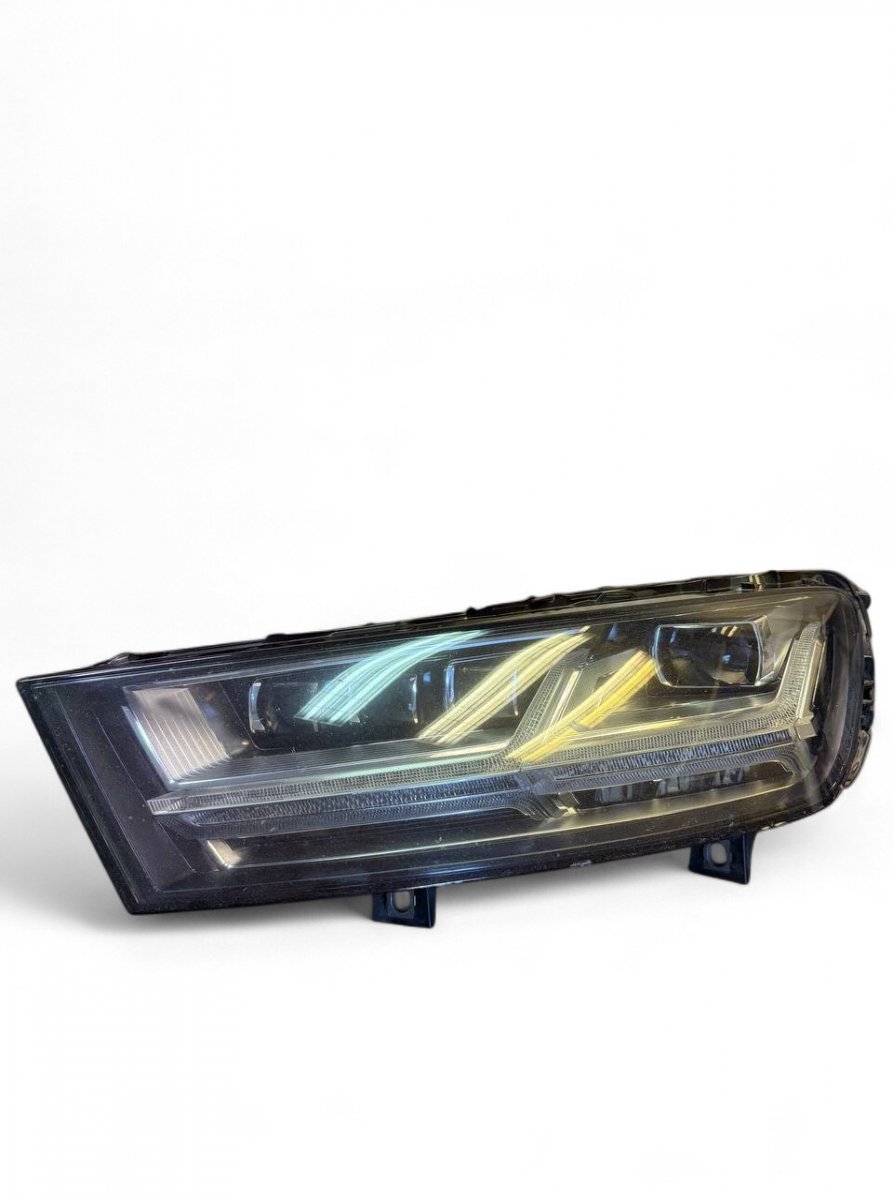 Audi Q7 (4M) передняя фара (левая) 4M0907397AB 7PP941592CA 4M0941035 Headlight lef...