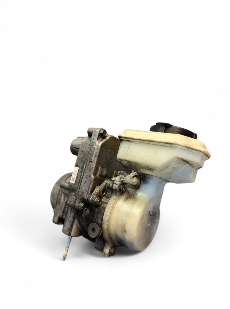 Infiniti M / Q70 (Y51) насос усилителя рулевого управления 491106AA0A Power steering pump INFINITI M IV / ...