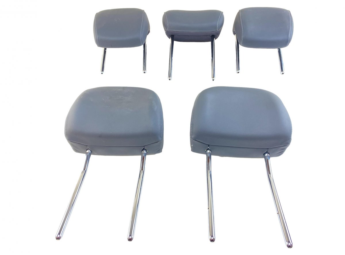 Audi A5 (B9) Headrest set