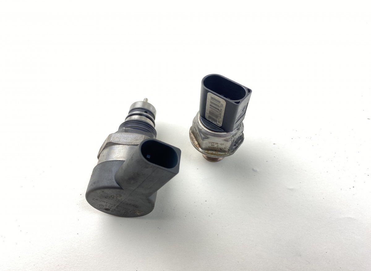 0281006254 55PP2801 55PP28-01 0281006253 0281006180 Fuel pressure regulator set AUDI Q7 (4L) (2006-2015)