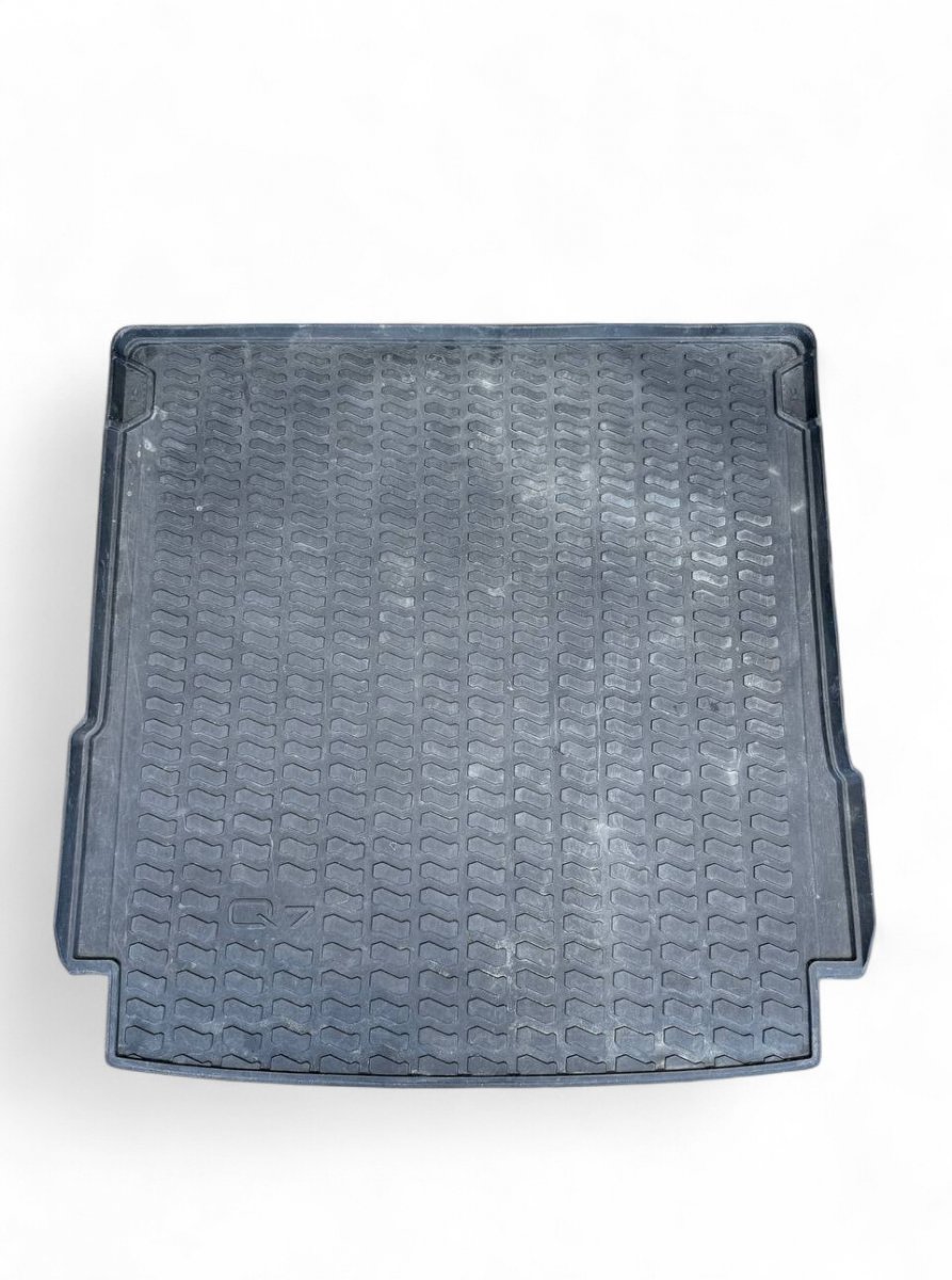 Audi Q7 (4M) Luggage compartment rubber mat 4M0061182 Luggage compartment rubber mat AUDI Q...