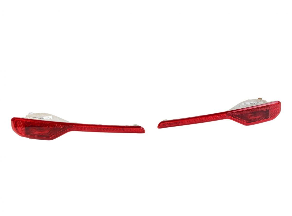 32228783 31689813 Extra light / reflector in rear bumper set VOLVO XC40 / EX40 / EC40 (536, 539) (2017-)